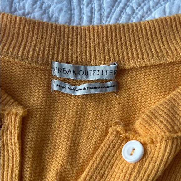 Urban Outfitters Mustard Sweater - Picture 3 of 3